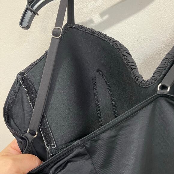 Miraclesuit Black One Piece Swimsuit Size 14 Underwire Tummy Control Ruched - Picture 7 of 8